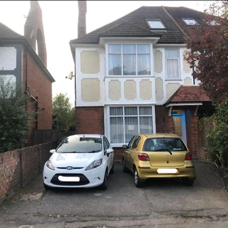 Guildford Guest House Exterior photo